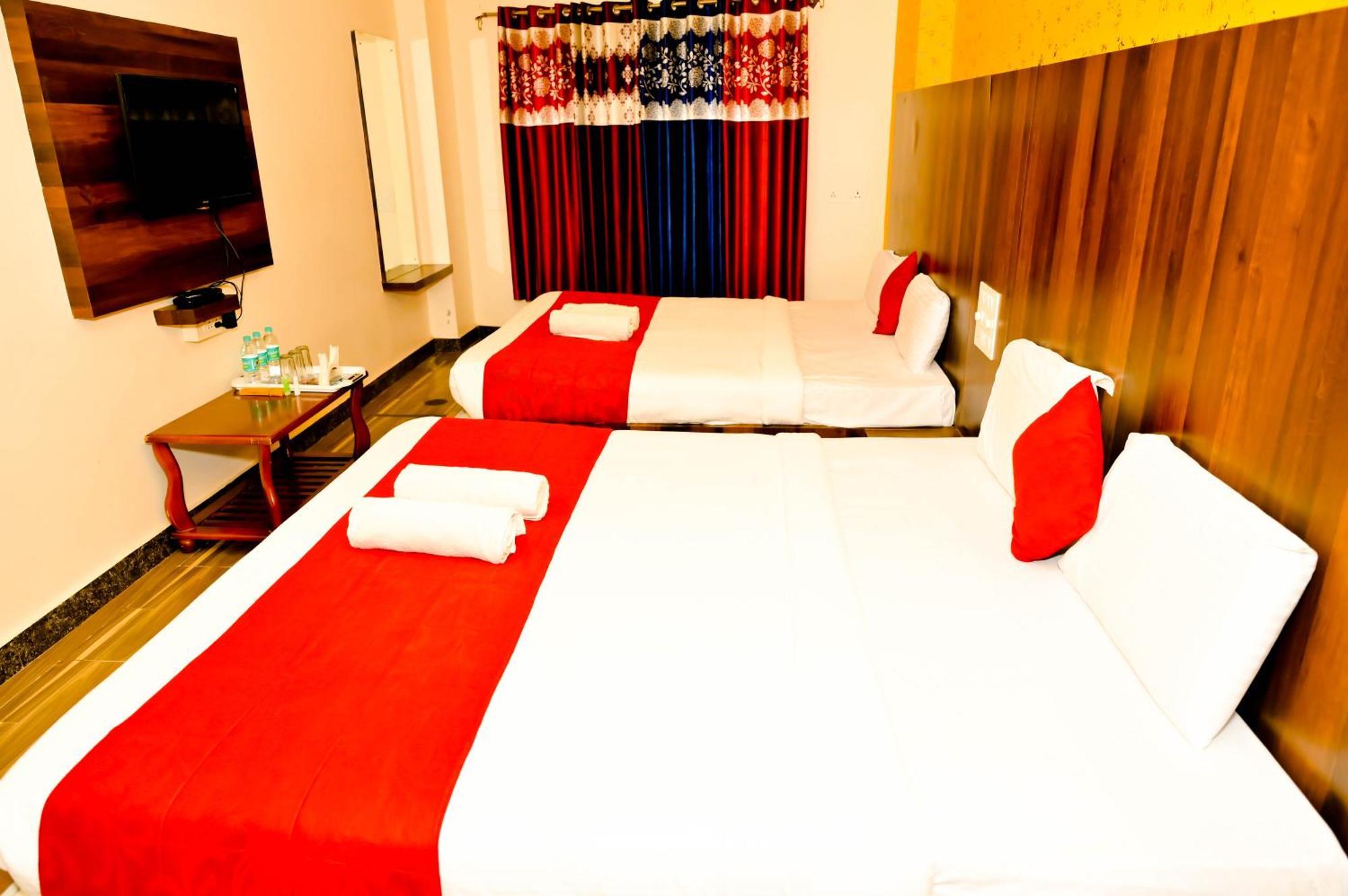 Townhouse Mk Hotel Chikmagalūr Eksteriør billede