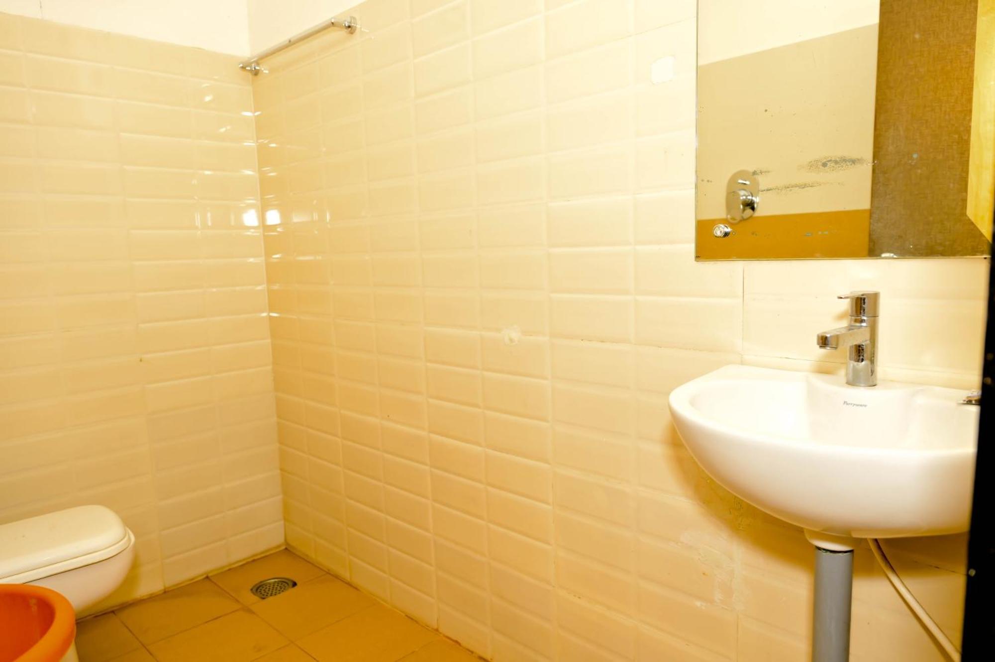 Townhouse Mk Hotel Chikmagalūr Eksteriør billede