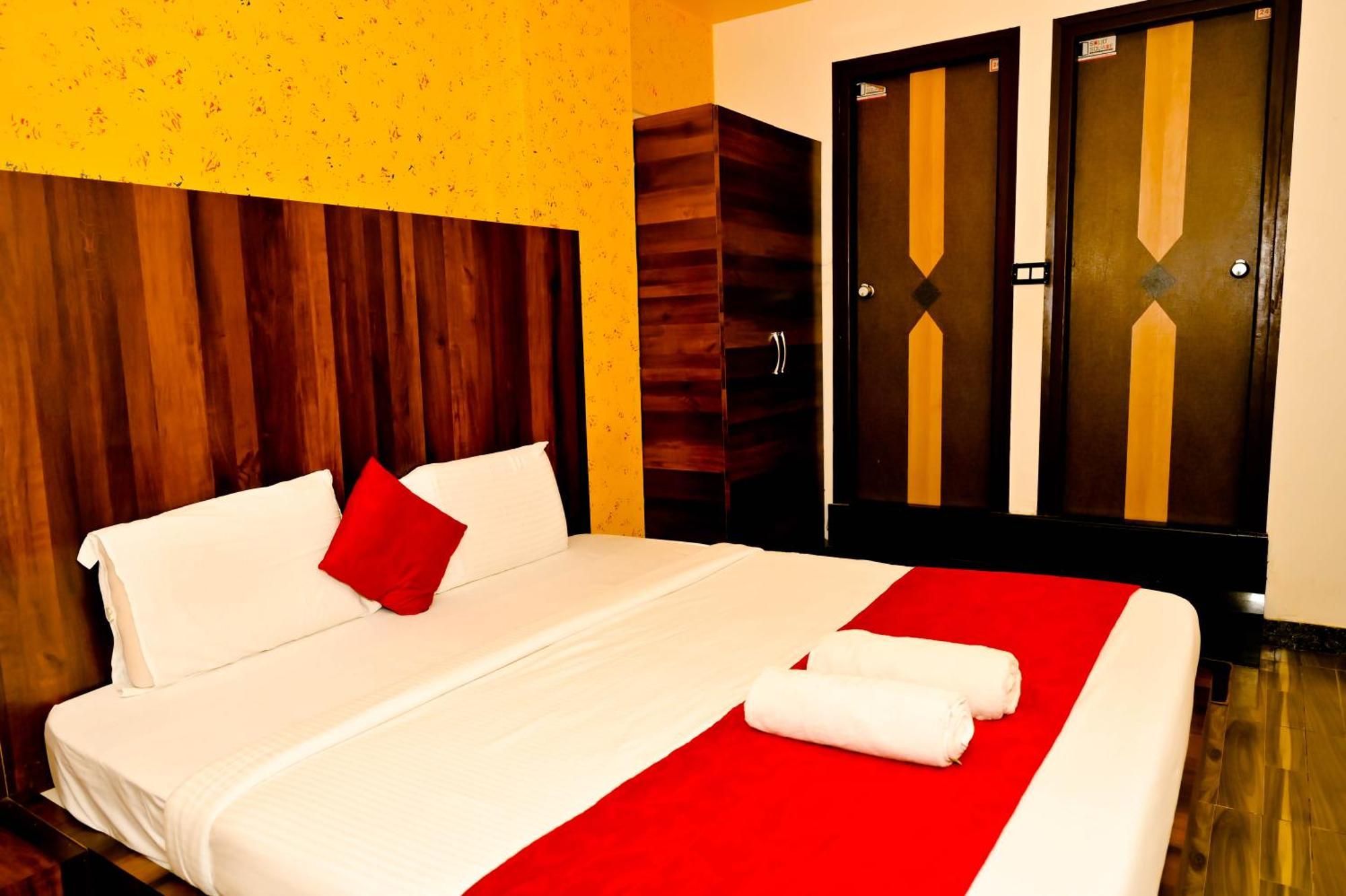 Townhouse Mk Hotel Chikmagalūr Eksteriør billede